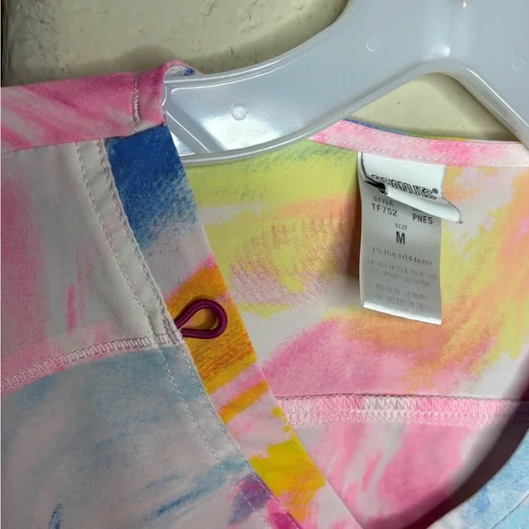 Peanuts Colorful Tie-Dye Snoopy Scrub Top with Pockets Size M Style #TF752 - Picture 6 of 10